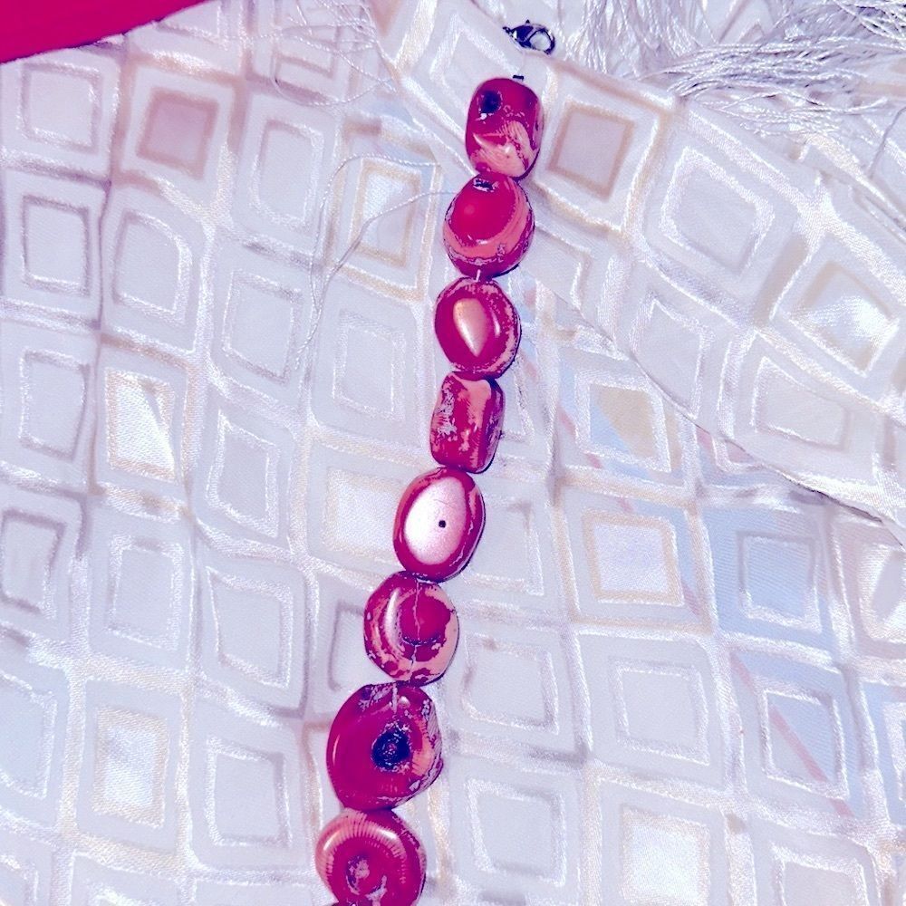 Vintage Rare Custom Crafted Red Black Pink Apple Coral Rock Necklace - Picture 9 of 10